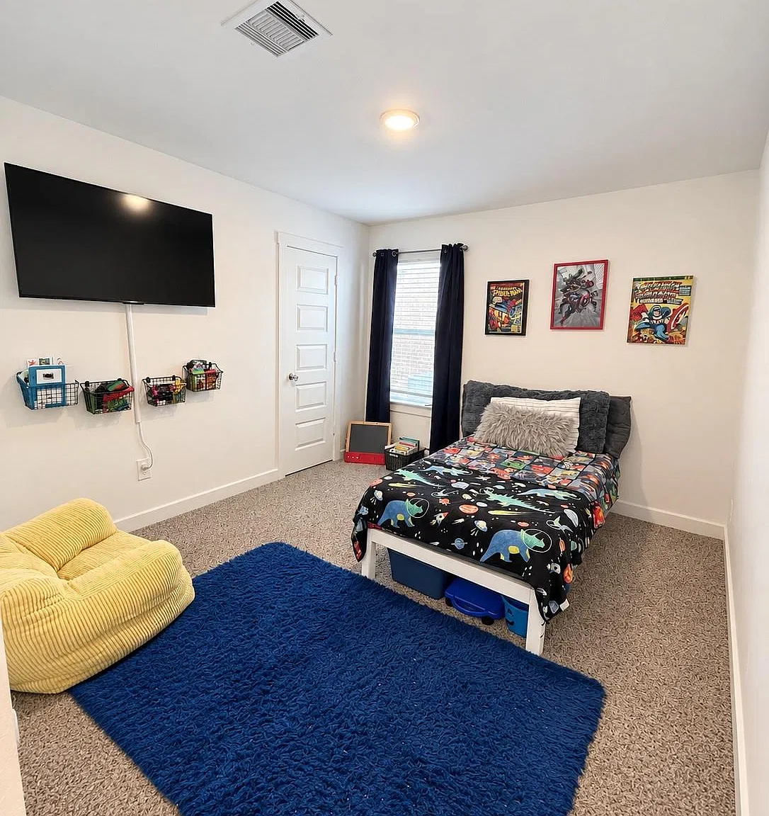 4 bed, 2.0 bath, 1796 sqft, $2,250 — Photo 4