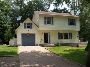 12 Ridge Rd, Hopatcong, NJ 07843