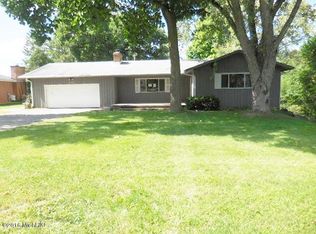 1115 Bunkerhill Dr, Kalamazoo, MI 49009