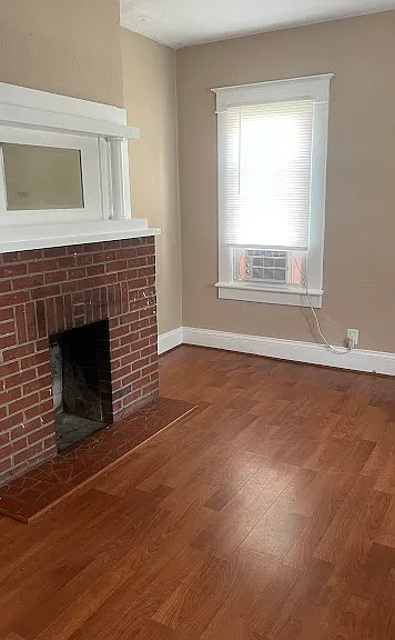 826 W 48th St — Photo 33