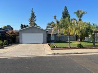 464 W Rialto Ave, Clovis, CA 93612