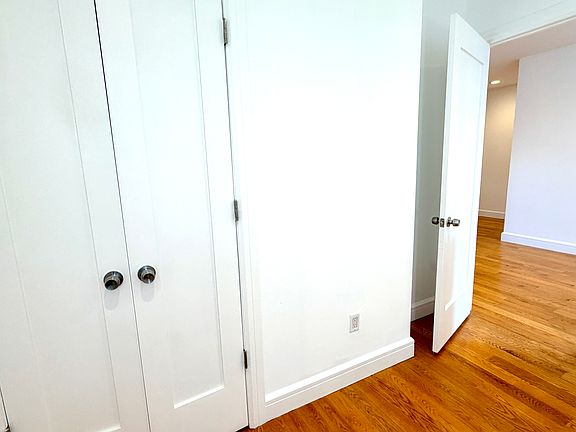 5th image of 24 Charles St #11