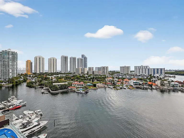 400 Sunny Isles Blvd #1207 — Photo 2
