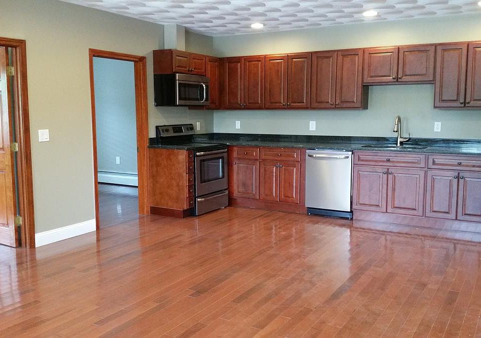1st image of 1291 Plainfield St #3
