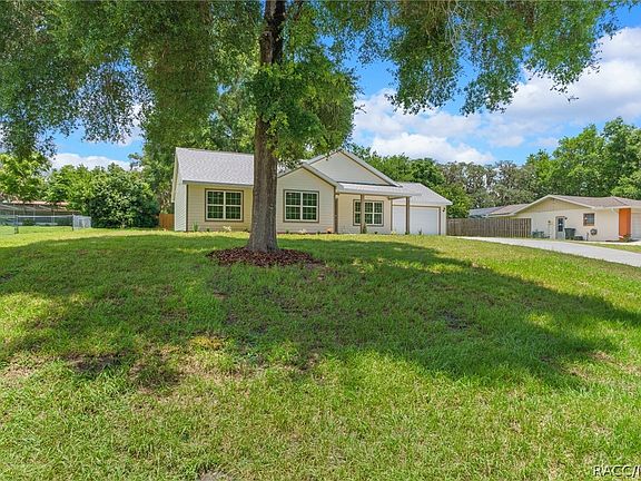 3rd image of 8595 N Golfview Dr