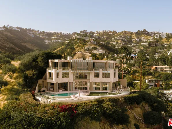 1302 Collingwood Pl, Los Angeles, CA 90069