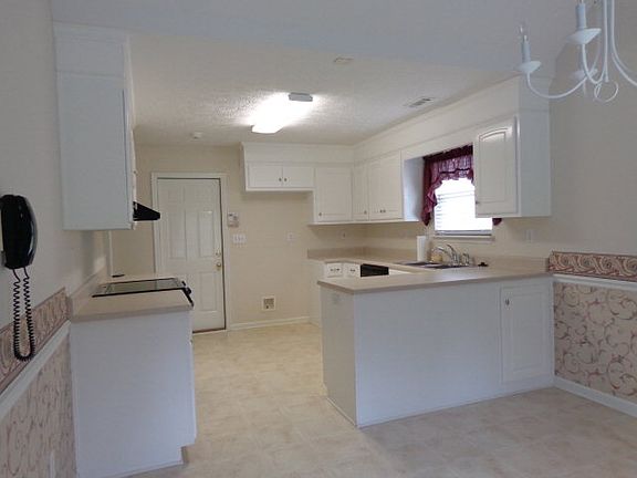 4th image of 524 Lake Keowee Ct