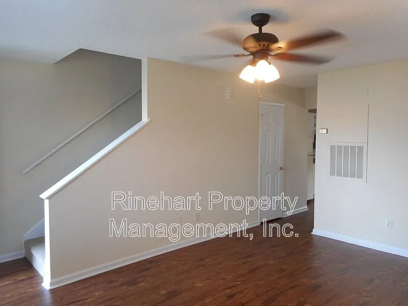 2 bed, 1.5 bath, $1,350 — Photo 3