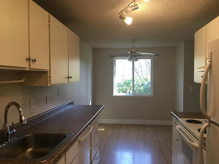 5190 NW Neakahnie Ave #17 — Photo 39