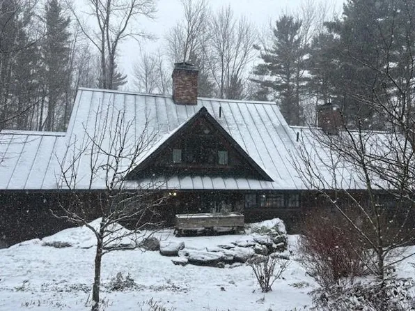 208 Gilcrist Road, Stowe, VT 05672
