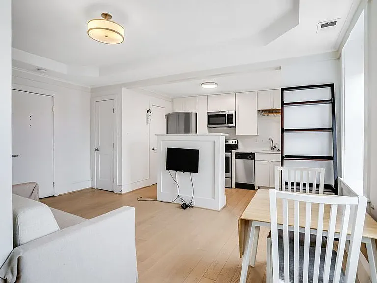1451 Park Rd NW #520 — Photo 9