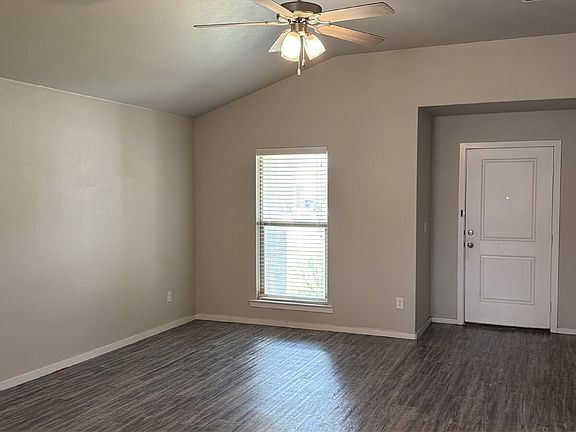 3rd image of 2120 N Texas Ave