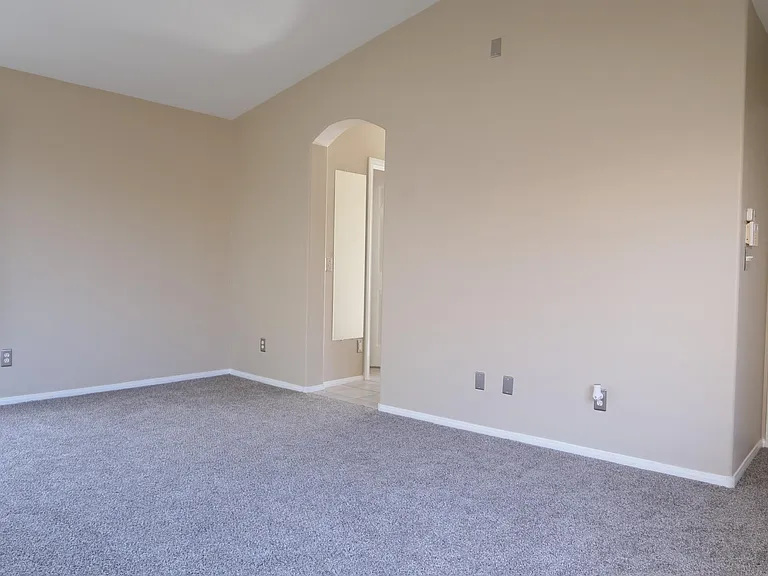 710 Elliot Peak Ave — Photo 22