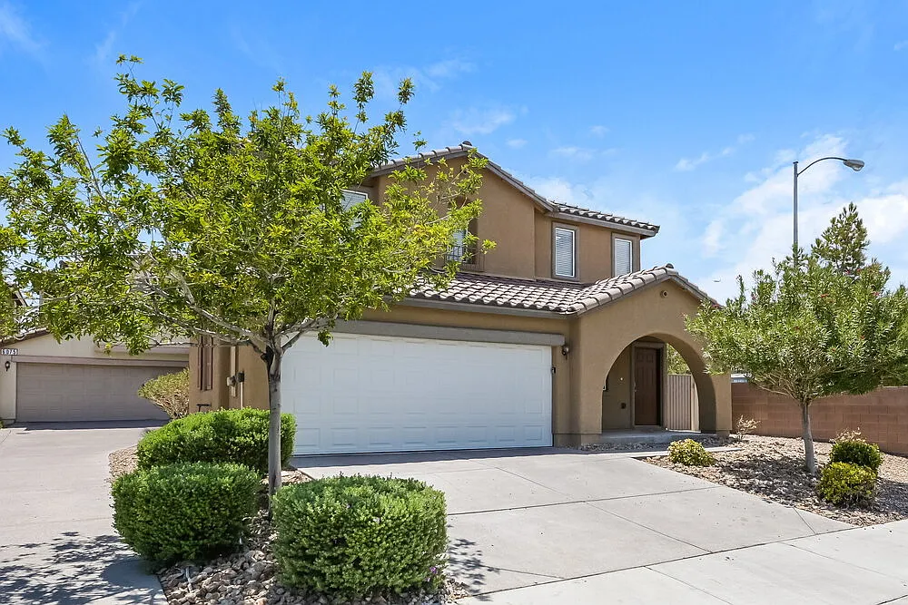 3 bed, 2.5 bath, 1497 sqft, $2,060 — Photo 4