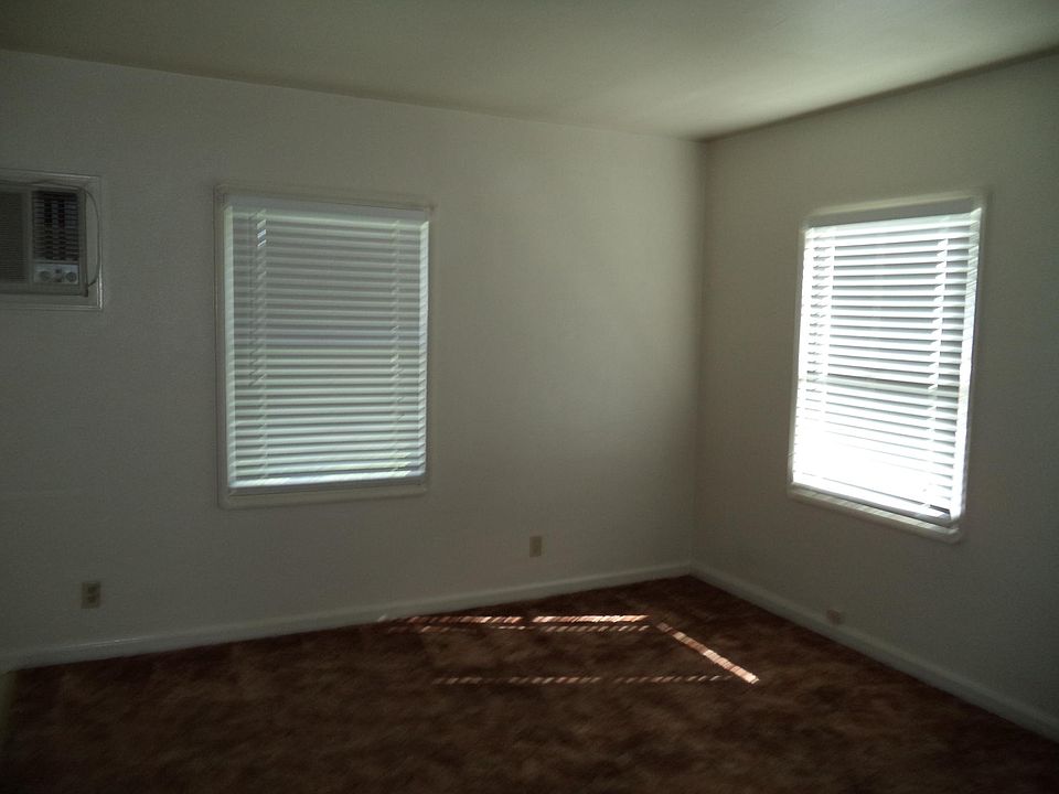 2nd image of 429 N Grant Ave