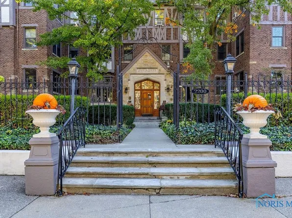 2200 Scottwood Ave Unit 202, Toledo, OH 43620