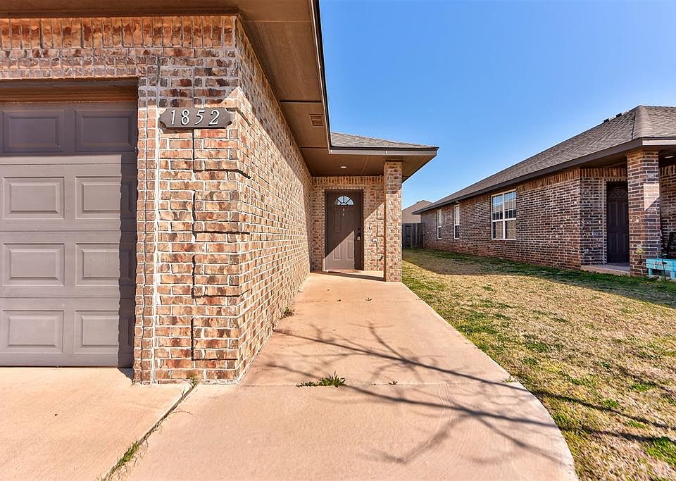 1st image of 1852 Cypress Ln