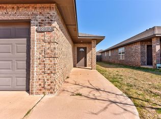 1852 Cypress Ln, El Reno, OK 73036