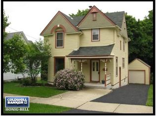 803 S 6th Ave, St Charles, IL 60174