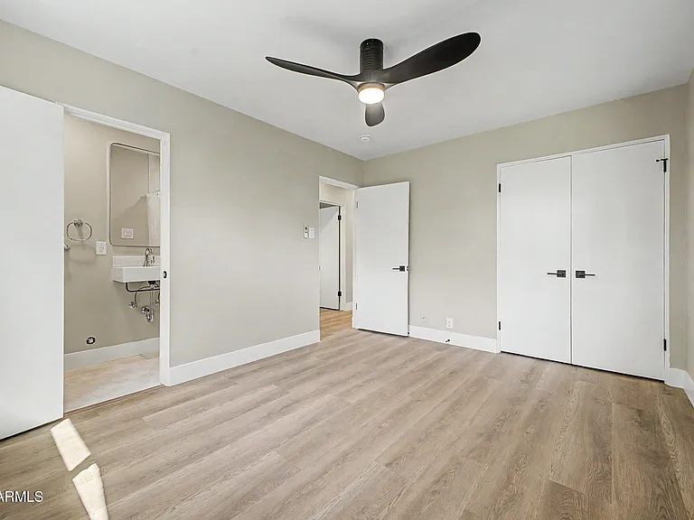 238 W Alice Ave — Photo 17