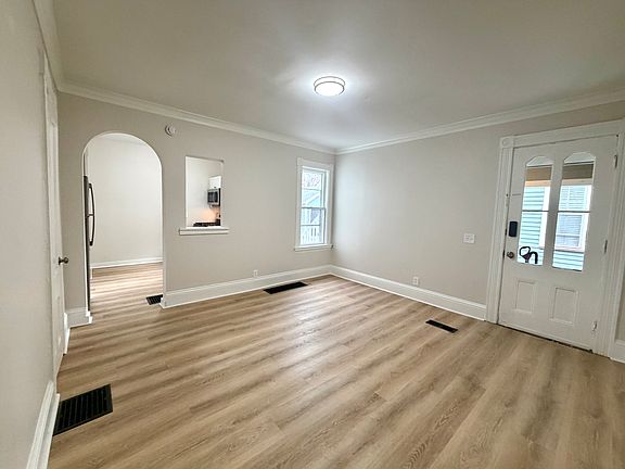 2nd image of 501 Averill Ave #2