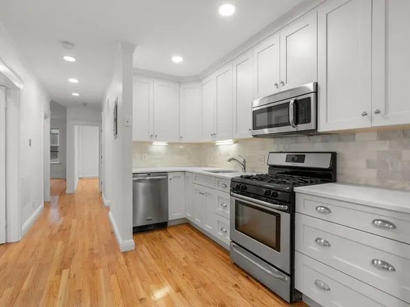 106 Myrtle St APT 4, Boston, MA 02114