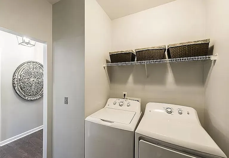 5817 Sterling Oaks Dr — Photo 33