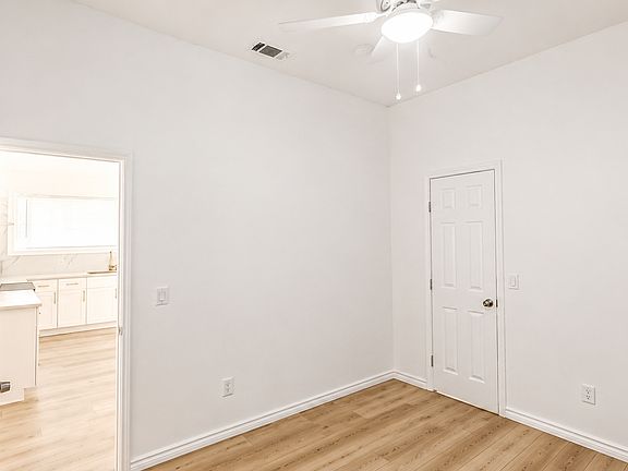 4th image of 1808 W Long St