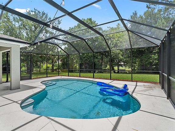 2nd image of 227 BIRCHWOOD DRIVE