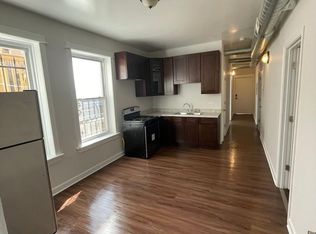 3245 W 23rd St UNIT 1R, Chicago, IL 60623