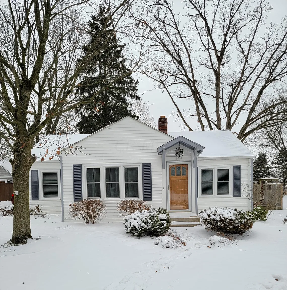 179 Letts Ave photo 1