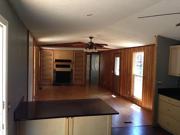 Gas Fireplace w/Shelving left and right