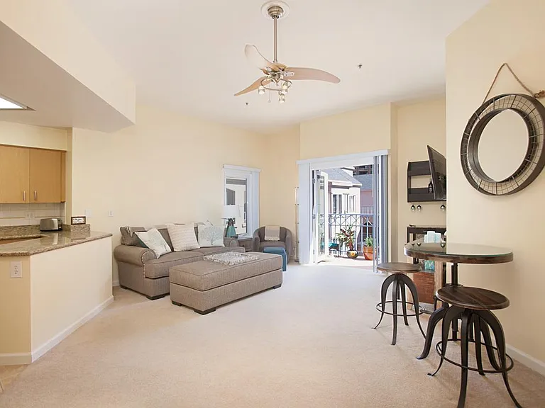 655 Columbia St #411 — Photo 15
