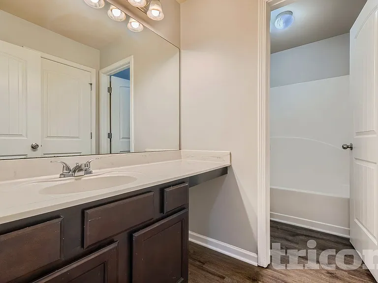 3919 Kingfisher Dr — Photo 10
