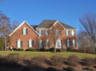 1228 Lakepointe Dr, Forest, VA 24551