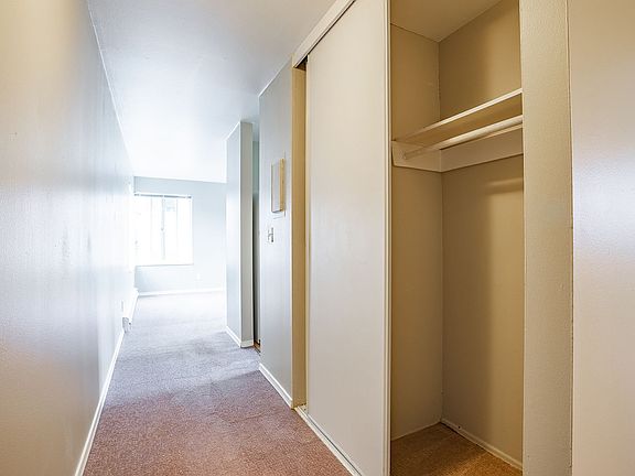 2nd image of 6805 & 6811 Woodlawn Ave NE #1-110-45
