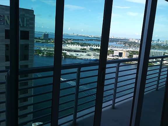 2nd image of 335 Biscayne Blvd #3504