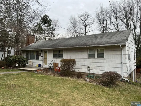 418 East Ave, Northvale, NJ 07647