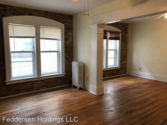 3rd image of 203 E 19th St #23
