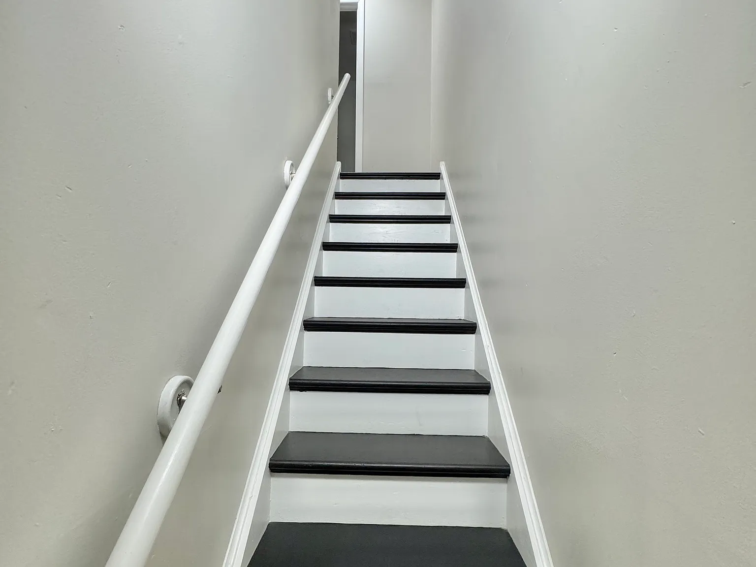 3 bed, 1100 sqft, $995 — Photo 4