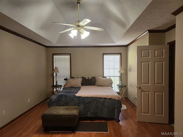 345 Spring Hollow Dr — Photo 13