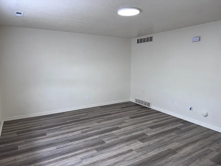 2505 W 450 N #2 — Photo 2