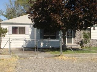 1020 W Madrona Ave, Hermiston, OR 97838
