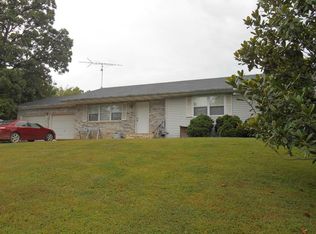 8589 County Road 6370, West Plains, MO 65775