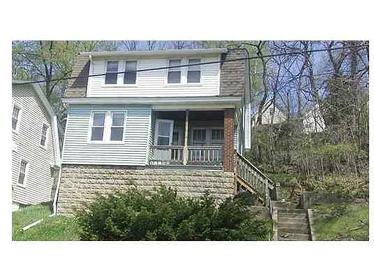 624 5th St photo 1