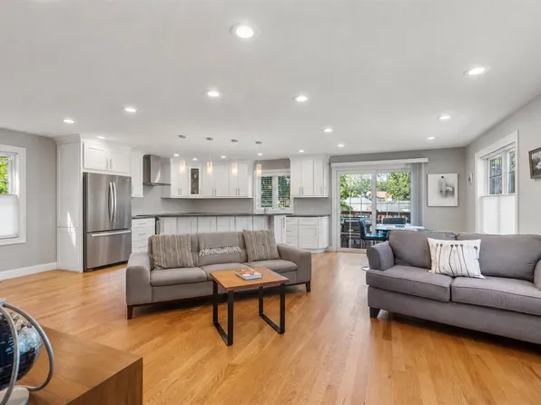 18 Park Ave, Medford, MA 02155