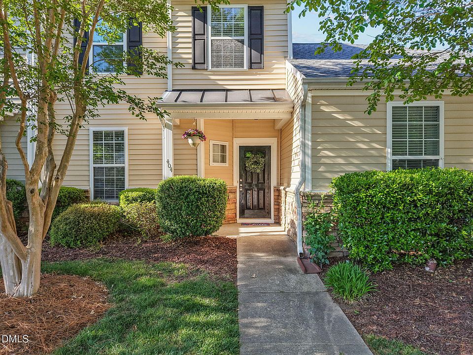 1st image of 404 Auburn Square Dr