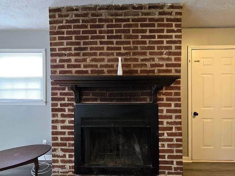 776 Kenyon Ave — Photo 3