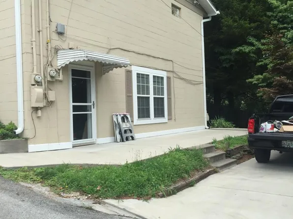 404 Georgia St, Harriman, TN 37748