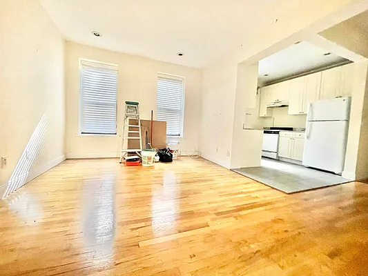 Rented by City Connections Realty | media 17